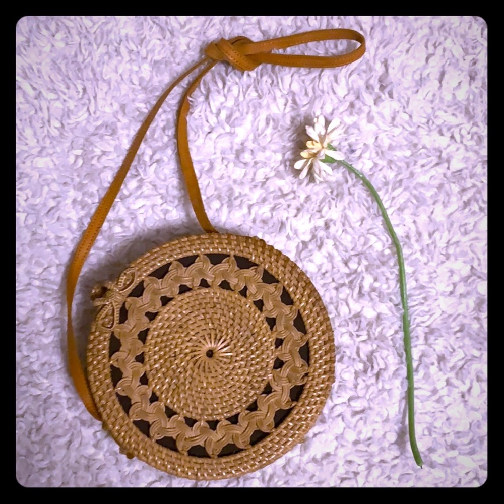 Street Level Round Rattan Bag